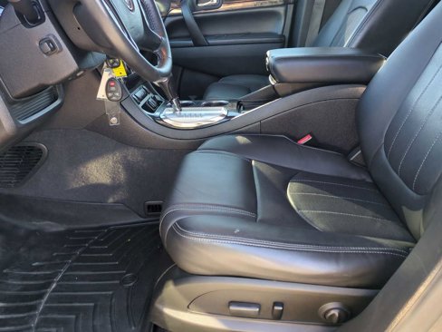 Used 2017 Buick Enclave Premium image 18