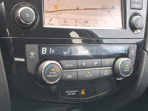 Used 2019 Nissan Rogue SL image 15