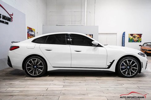 Used 2022 BMW i4 eDrive40 w/ M Sport Package image 34