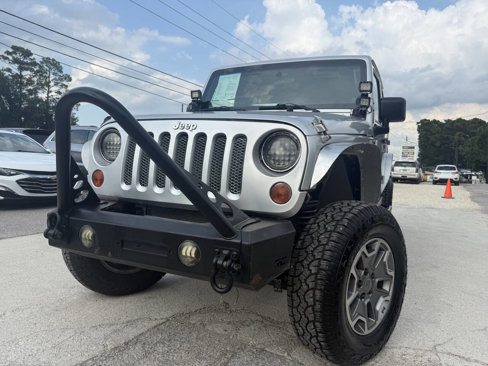 Used 2012 Jeep Wrangler Unlimited Rubicon w/ Connectivity Group image 10