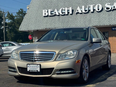 Used 2012 Mercedes-Benz C 300 4MATIC Sedan image 3