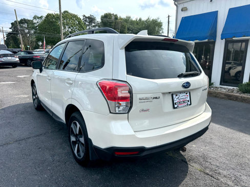Used 2018 Subaru Forester 2.5i Premium w/ All-Weather Package image 7