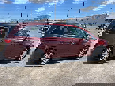 Used 2016 Honda Odyssey SE image 3