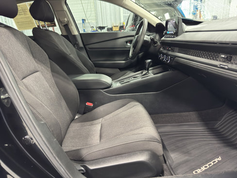 Used 2023 Honda Accord EX image 17