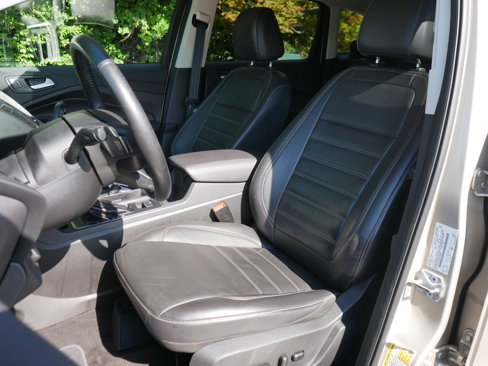 Used 2017 Ford Escape Titanium image 29