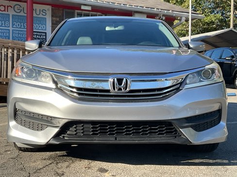 Used 2017 Honda Accord LX image 2