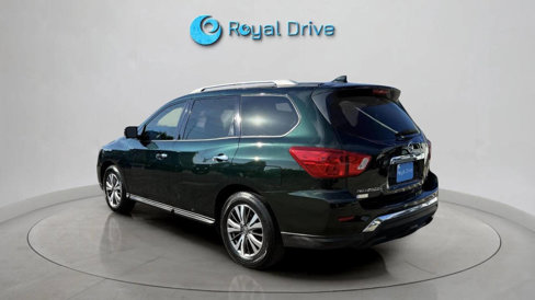 Used 2020 Nissan Pathfinder SL image 4
