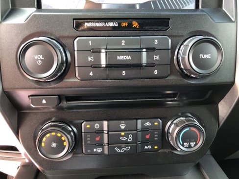 Used 2018 Ford F150 XLT w/ Equipment Group 302A Luxury image 24