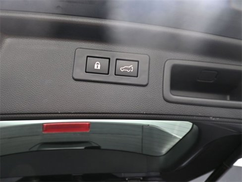 Used 2022 Subaru Forester Limited image 23