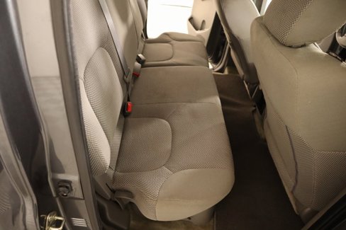 Used 2016 Nissan Frontier SV image 12