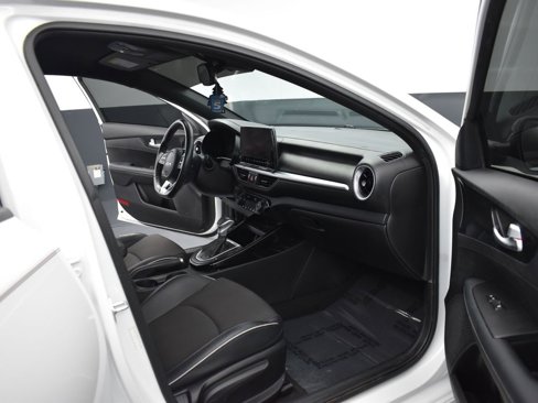 Used 2023 Kia Forte GT-Line image 6