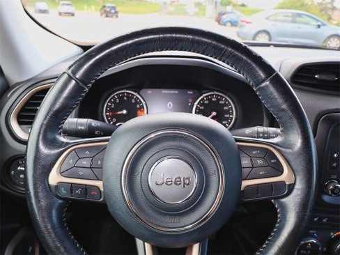 Used 2017 Jeep Renegade Limited image 20