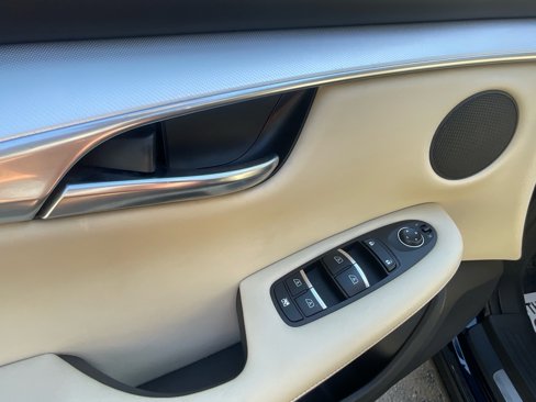 Used 2019 INFINITI QX50 Luxe w/ Cargo Package image 40