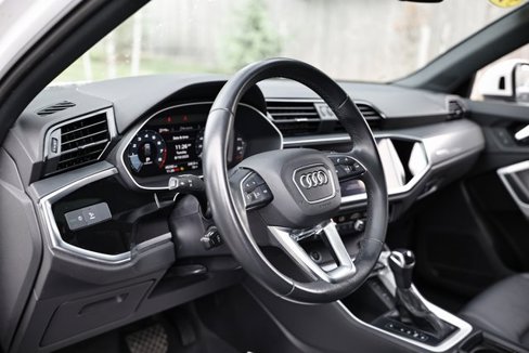 Used 2023 Audi Q3 2.0T Premium image 19