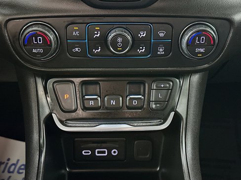 Used 2020 GMC Terrain SLT w/ Preferred Package image 15