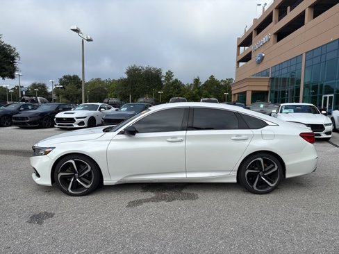 Used 2021 Honda Accord Sport image 2