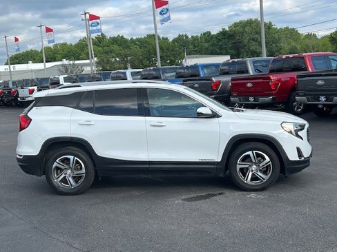 Used 2019 GMC Terrain SLT w/ Preferred Package image 4