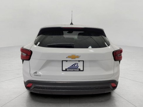 Certified 2024 Chevrolet Trax LS w/ LS Convenience Package image 23