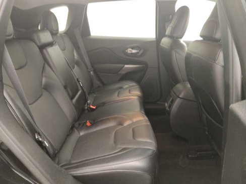 Used 2021 Jeep Cherokee Latitude Lux image 19