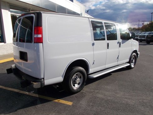 Certified 2022 Chevrolet Express 2500 w/ Driver Convenience Package image 11