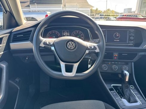 Used 2021 Volkswagen Jetta S w/ Driver Assistance Package image 16