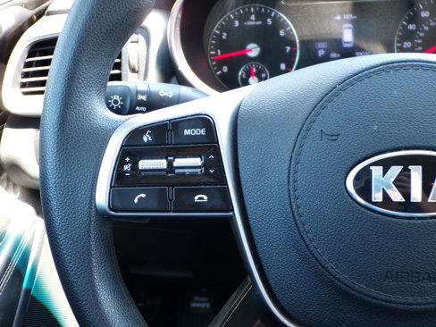 Used 2020 Kia Sorento LX image 14