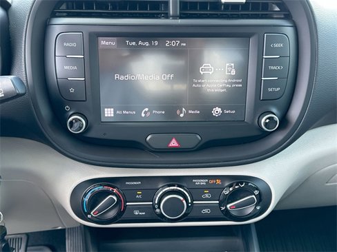 Used 2023 Kia Soul LX w/ LX Technology Package image 18