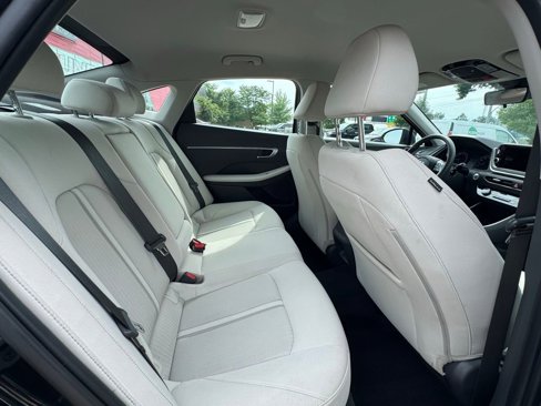 Used 2023 Hyundai Sonata SEL image 16