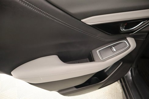 Used 2022 Subaru Outback Limited image 16