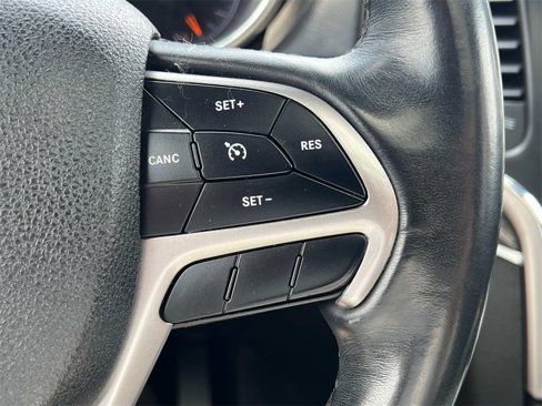 Used 2018 Jeep Grand Cherokee Overland image 23