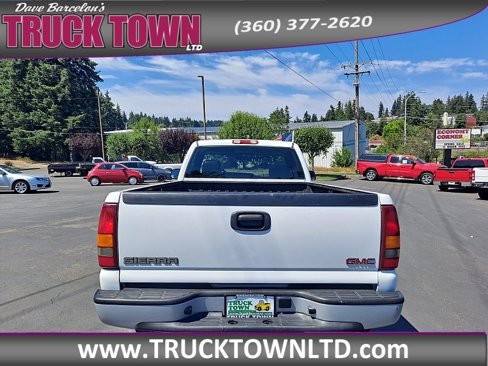 Used 2005 GMC Sierra 2500 W/T image 4