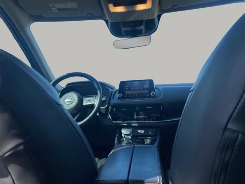Used 2022 Nissan Rogue SV image 29