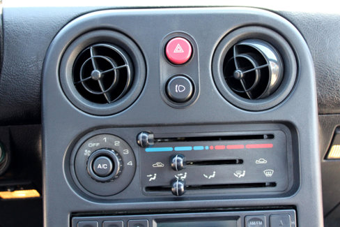 Used 1990 MAZDA MX-5 Miata image 13