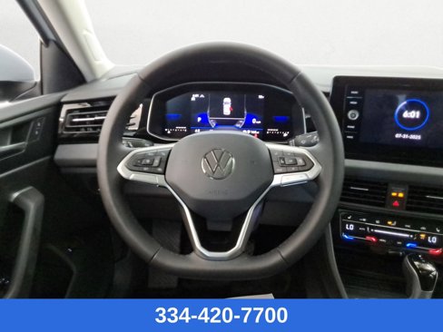 New 2025 Volkswagen Jetta SE image 14
