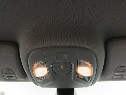 Used 2018 Jeep Compass Latitude w/ Popular Equipment Group image 14