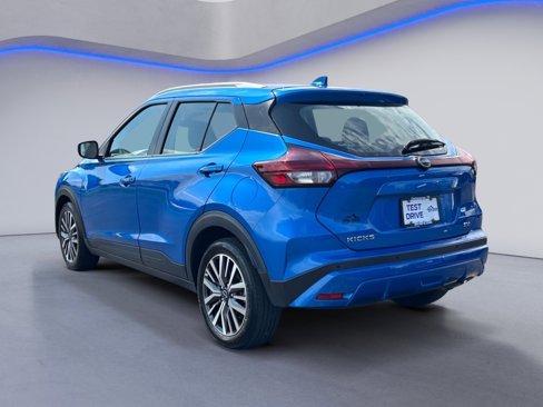 Used 2023 Nissan Kicks SV image 11