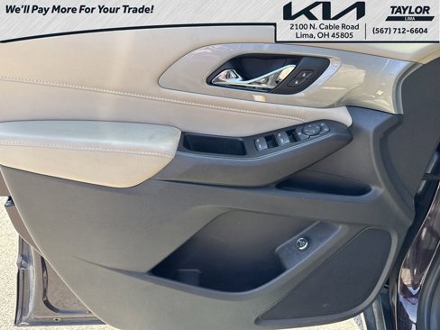 Used 2022 Chevrolet Traverse LT image 25
