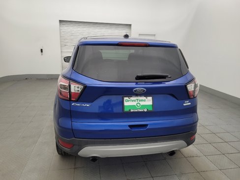 Used 2017 Ford Escape SE image 6