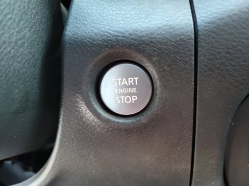 Used 2022 Nissan Frontier SV w/ Technology Package image 28