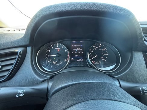 Used 2018 Nissan Rogue S image 21