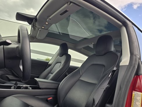 Used 2018 Tesla Model 3 Long Range image 40