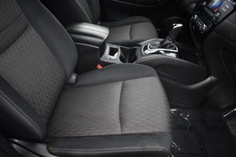 Used 2017 Nissan Rogue SV image 65