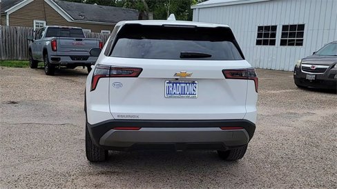 New 2026 Chevrolet Equinox LT image 7