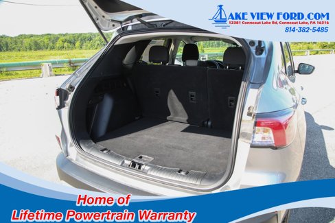 Used 2022 Ford Escape SE image 24