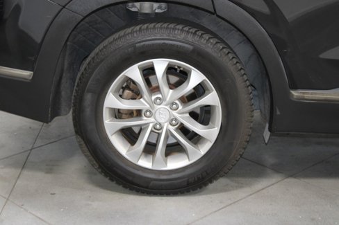 Used 2019 Hyundai Santa Fe SE image 14