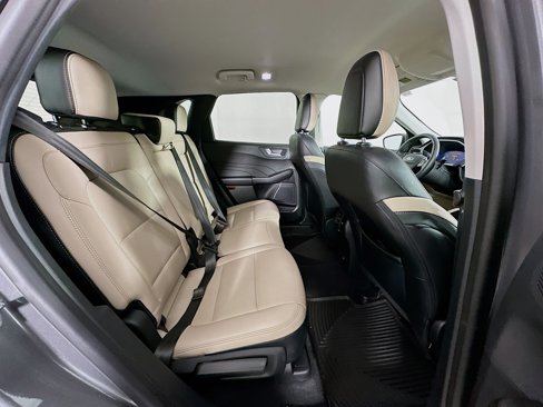 Used 2021 Ford Escape Titanium image 31