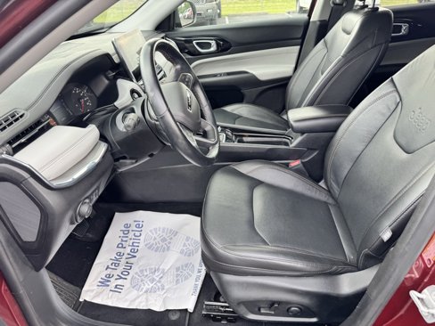 Used 2022 Jeep Compass Limited image 13