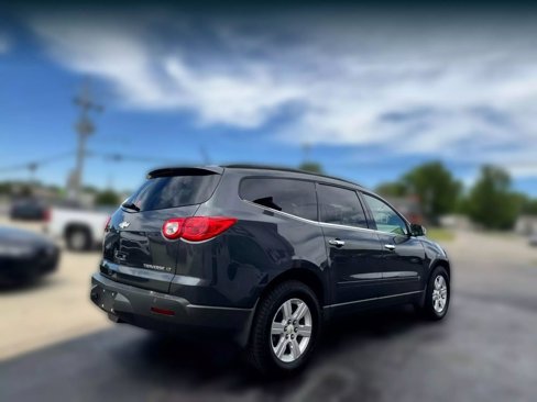 Used 2010 Chevrolet Traverse LT w/ Personal Connectivity Package image 8