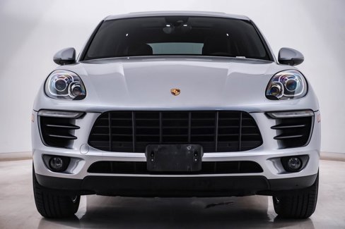 Certified 2018 Porsche Macan image 6