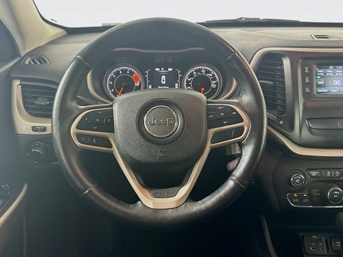 Used 2017 Jeep Cherokee Altitude image 17
